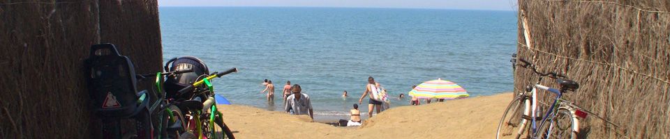 cecina mare bici spiaggia.jpg cecina mare bici spiaggia.jpg